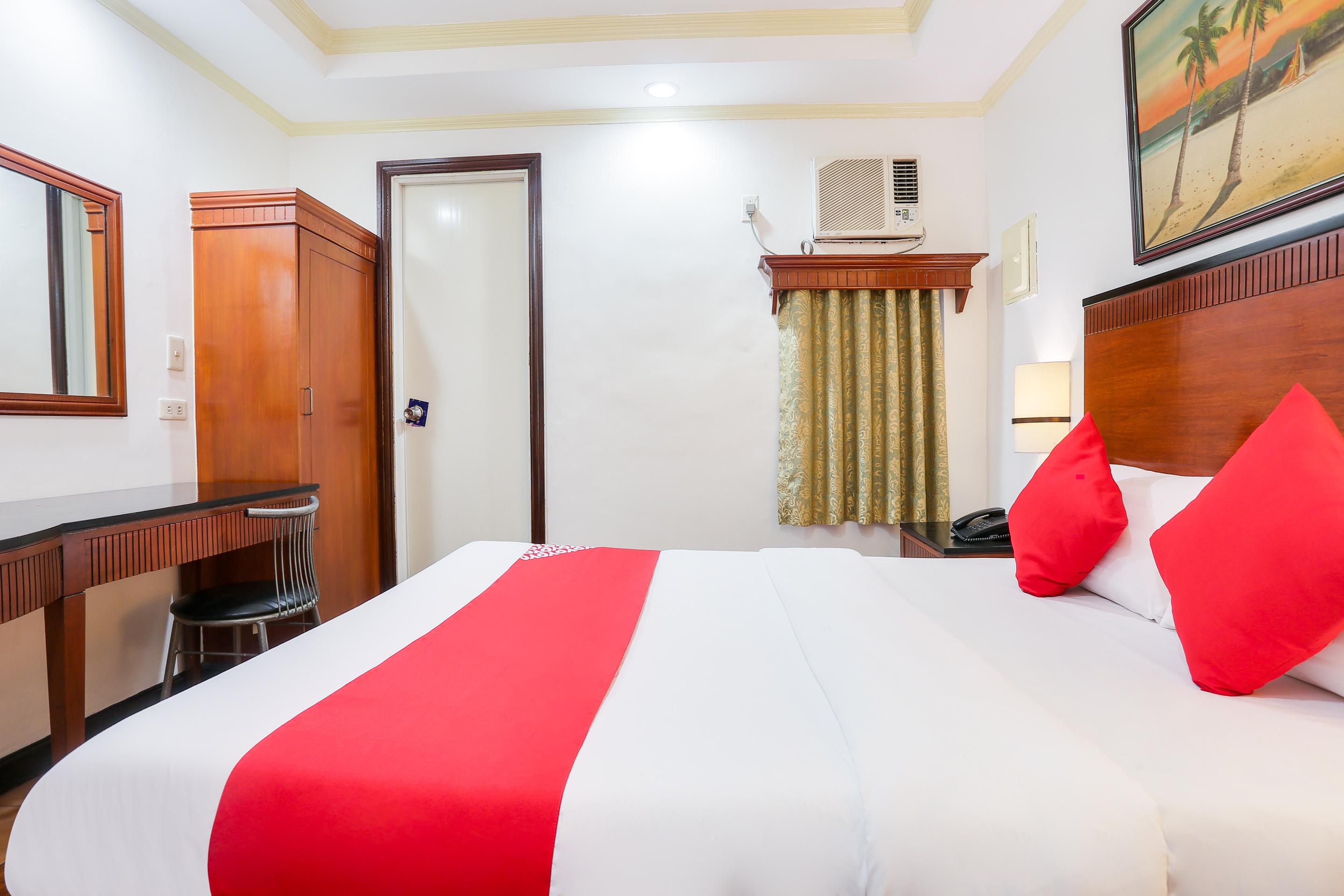 Super Oyo 406 Royale Parc Inn & Suites Manila Ngoại thất bức ảnh