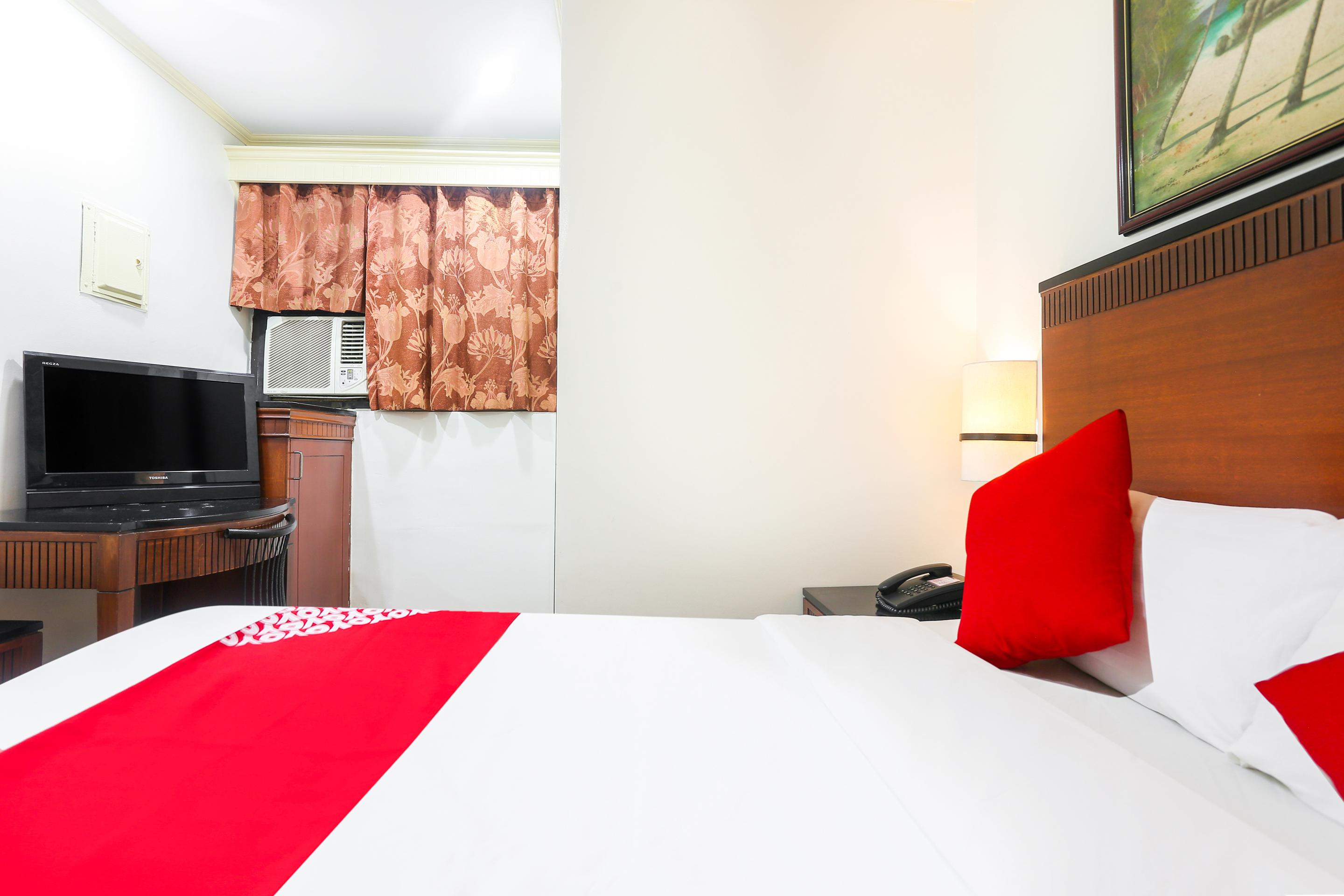 Super Oyo 406 Royale Parc Inn & Suites Manila Ngoại thất bức ảnh