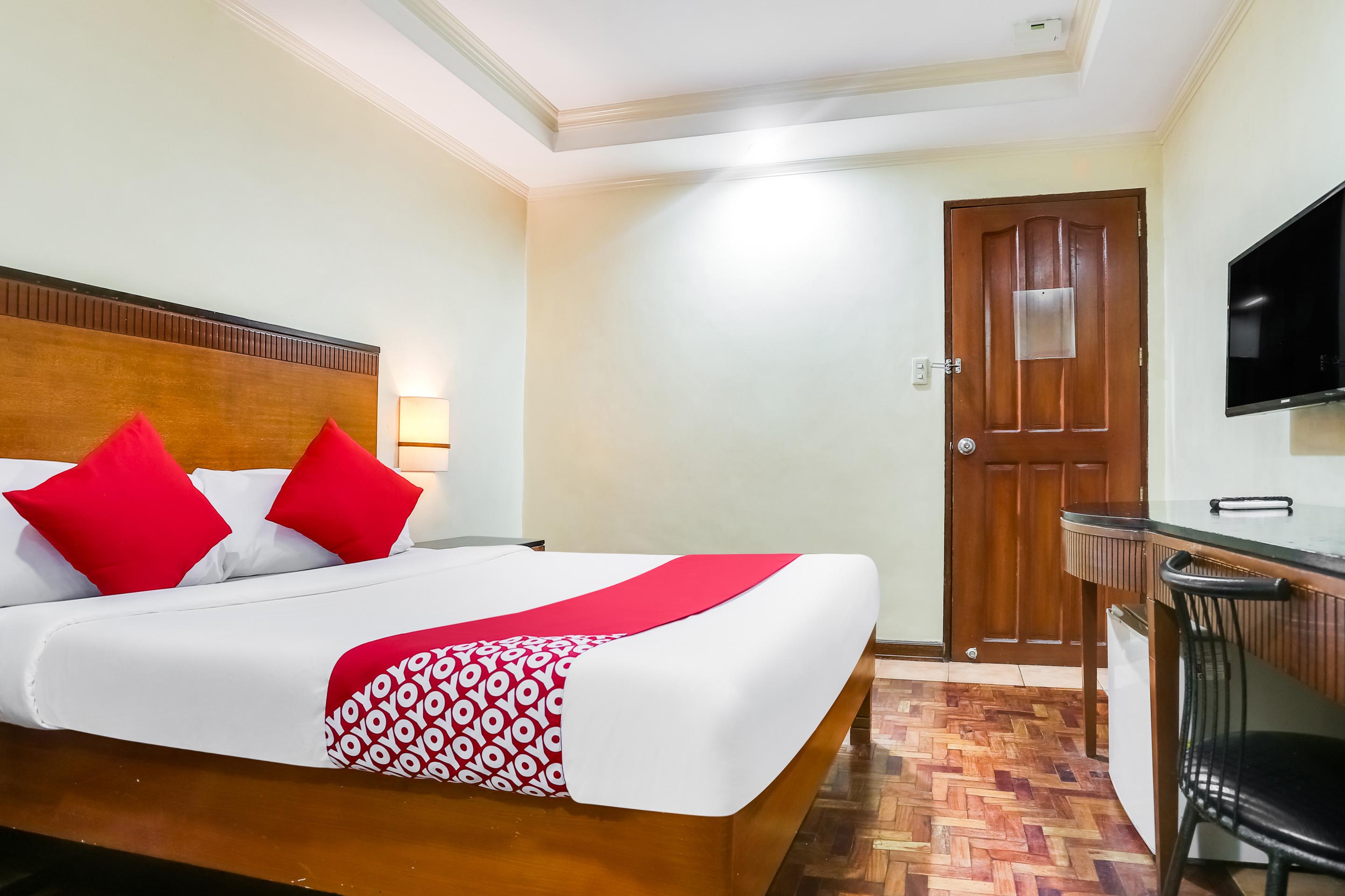 Super Oyo 406 Royale Parc Inn & Suites Manila Ngoại thất bức ảnh