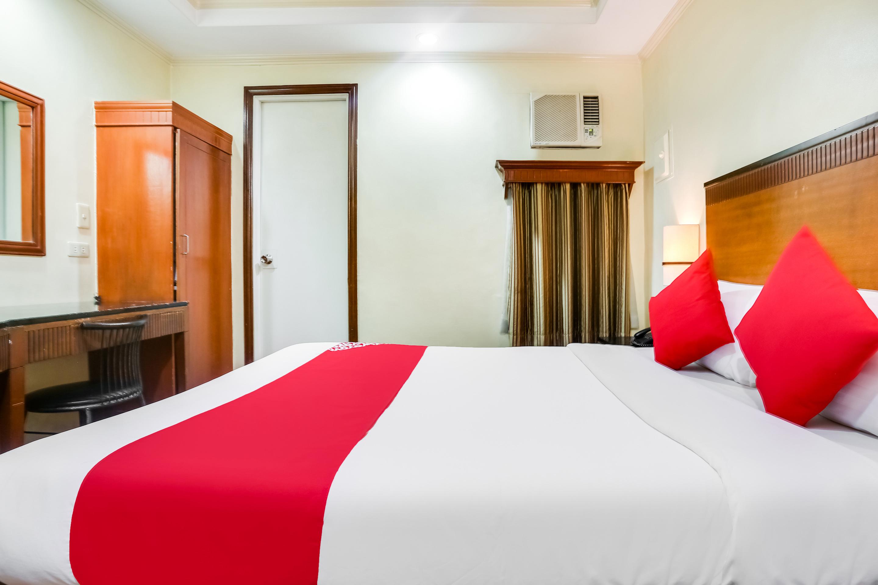 Super Oyo 406 Royale Parc Inn & Suites Manila Ngoại thất bức ảnh